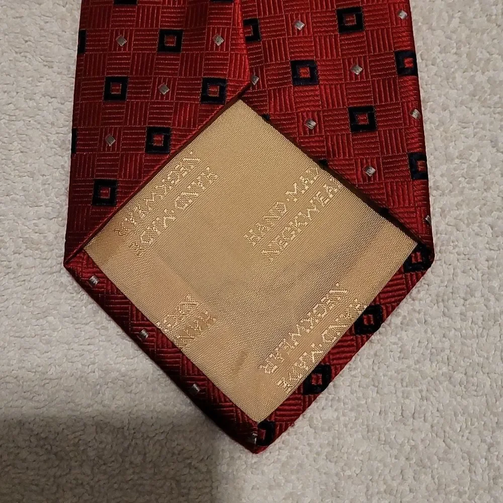 Tom James all silk tie‎